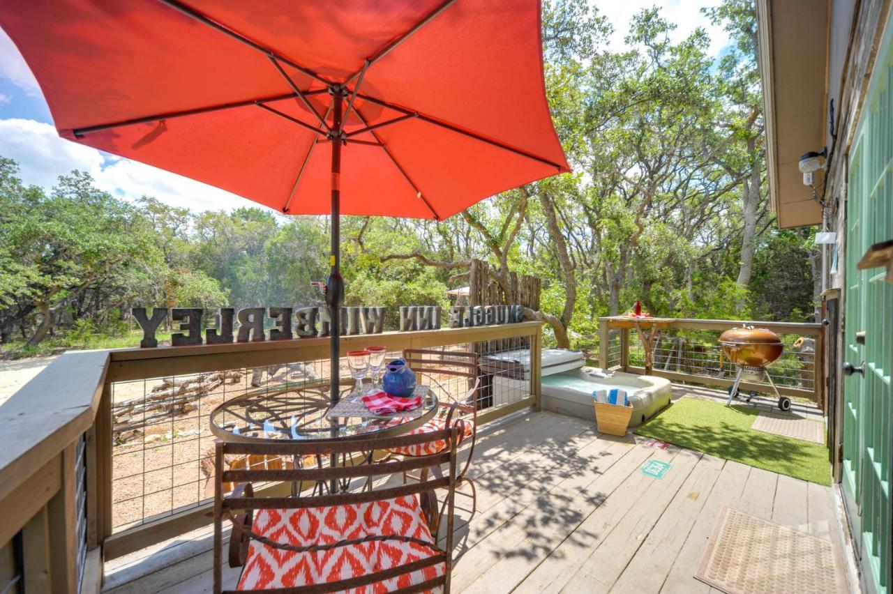 Snuggle Inn Wimberley Cabin With Fire Pit And Deck מראה חיצוני תמונה