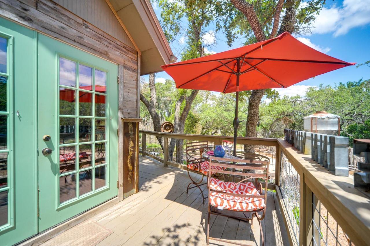 Snuggle Inn Wimberley Cabin With Fire Pit And Deck מראה חיצוני תמונה