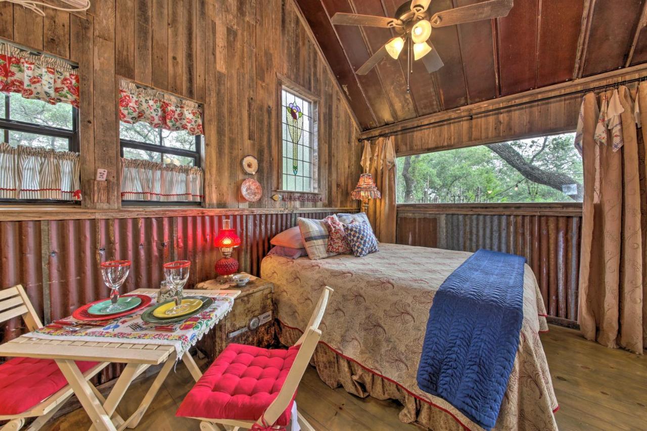 Snuggle Inn Wimberley Cabin With Fire Pit And Deck מראה חיצוני תמונה